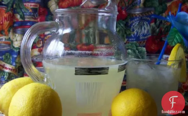 Old-Fashioned Fresh Lemonade