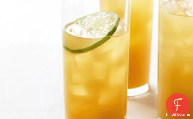 Pineapple-Rum Cocktail