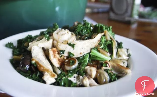 Warm Wilted Kale With Chicken