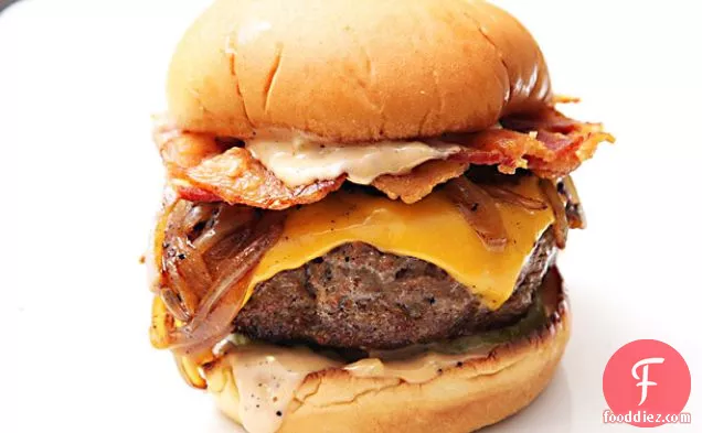 The Ultimate Bacon Cheeseburgers