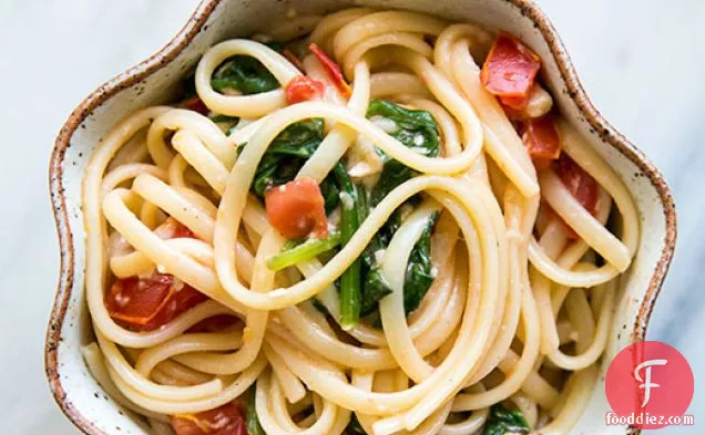 Pasta with Tomato, Spinach, Basil, and Brie