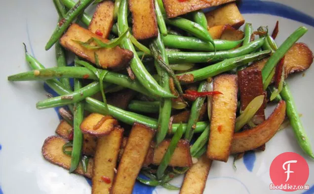 Stir-Fried Green Beans and Five-Spice Dry Tofu