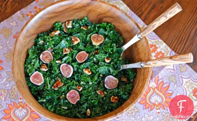 Kale, Fig and Halloumi Salad