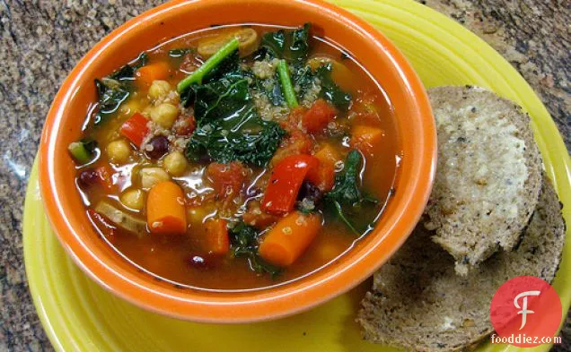 इतालवी सॉसेज काले सूप