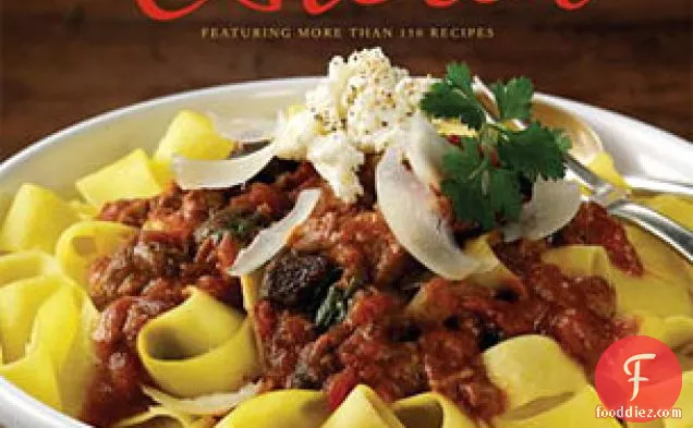 साधारण टमाटर सॉस के साथ रिकोटा ग्नोची