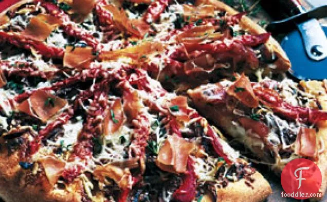 Mozzarella and Prosciutto Pizza with Balsamic Onions