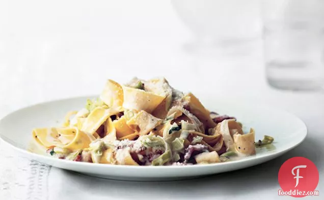 Creamy Pappardelle with Leeks and Bacon