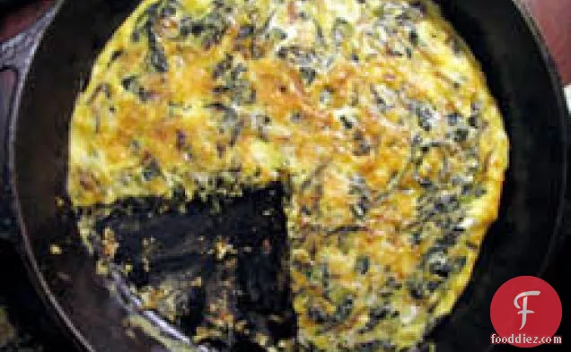 Dinner Tonight: Kale, Onion And Cheddar Frittata