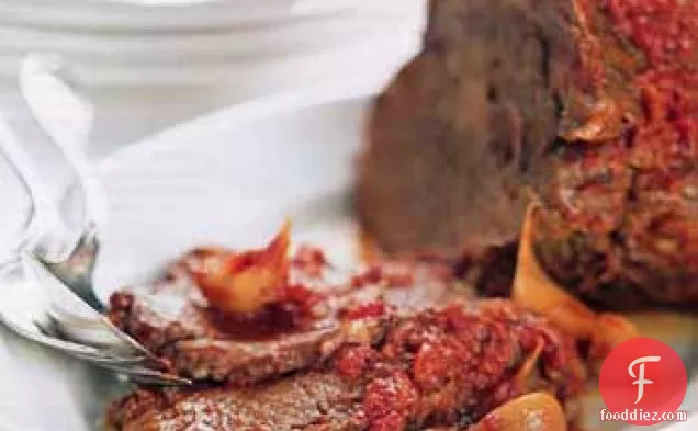 Oven-Braised Beef with Tomato Sauce and Garlic