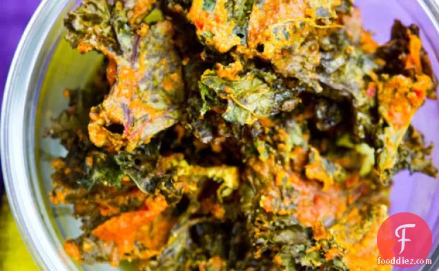 Cheezy Spicy Kale Chips