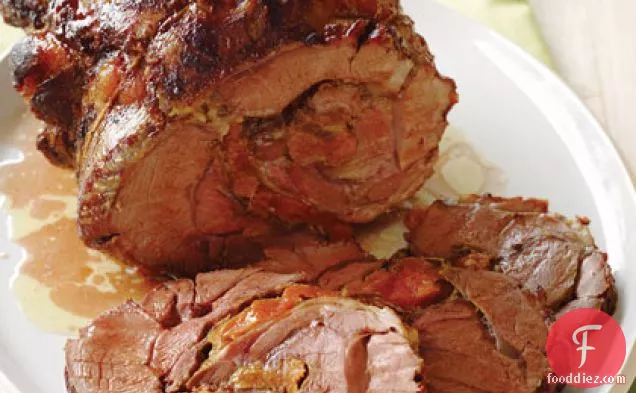 ग्रील्ड खुबानी-भेड़ के बच्चे का भरवां पैर