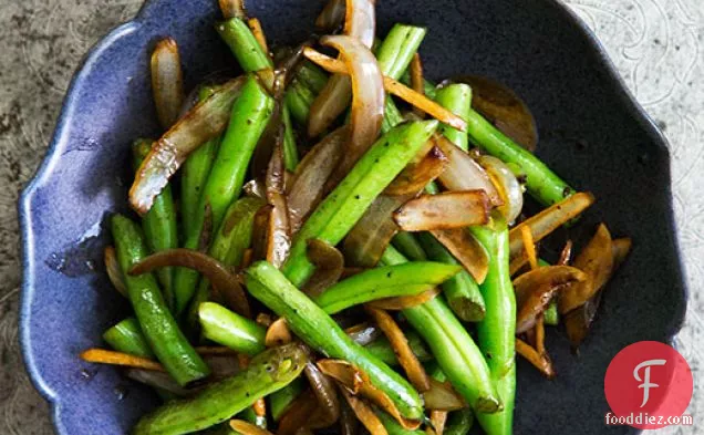 Stir Fried Green Beans with Ginger and Onions
