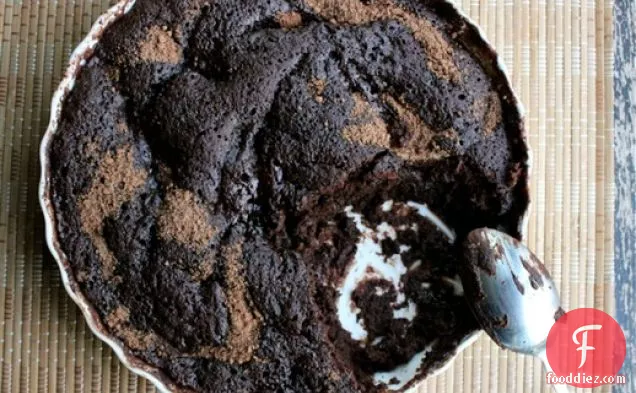 5 मिनट फूडी चॉकलेट माइक्रोवेव केक