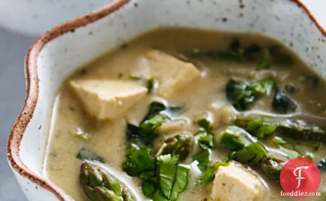Thai Green Curry with Vegetables and Tofu