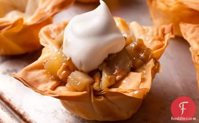 Gingered Pears in Phyllo Cups