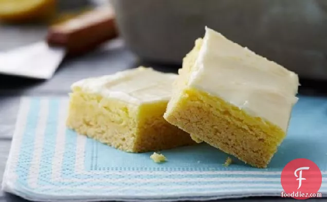 Lemon Cheesecake Bars