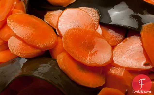 मोमोफुकु गाजर का अचार