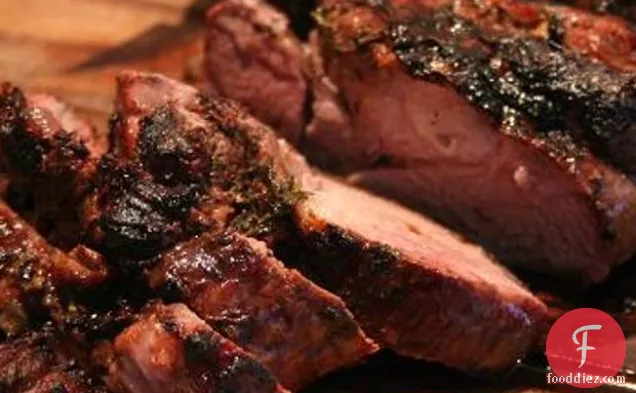 भेड़ के बच्चे का ग्रील्ड बटरफ्लाइड पैर