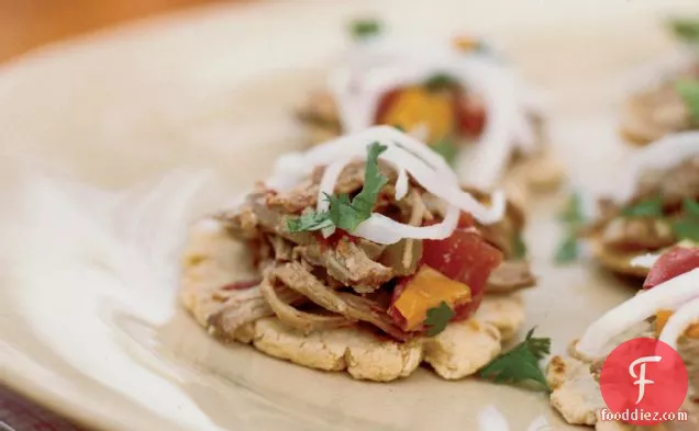 मसालेदार प्याज के साथ ब्रेज़्ड भेड़ का बच्चा