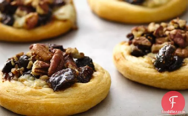Fig and Blue Cheese Appetizer Tarts