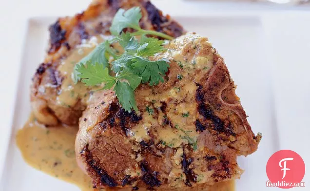 ताहिनी सॉस के साथ ग्रिल्ड लैम्ब चॉप्स