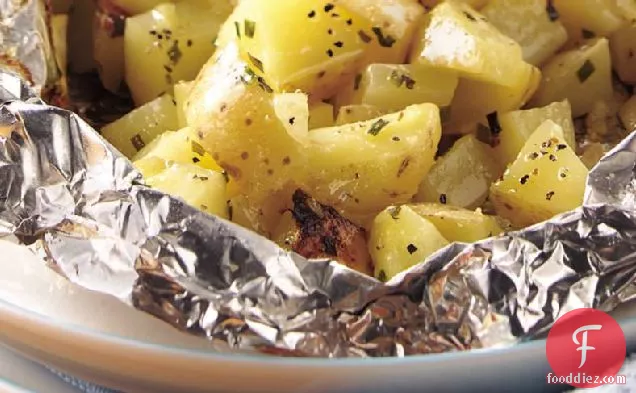Grilled Cheesy Garlic Potato Packs