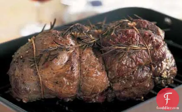 Mediterranean Roasted Leg of Lamb with Red Wine Sauce