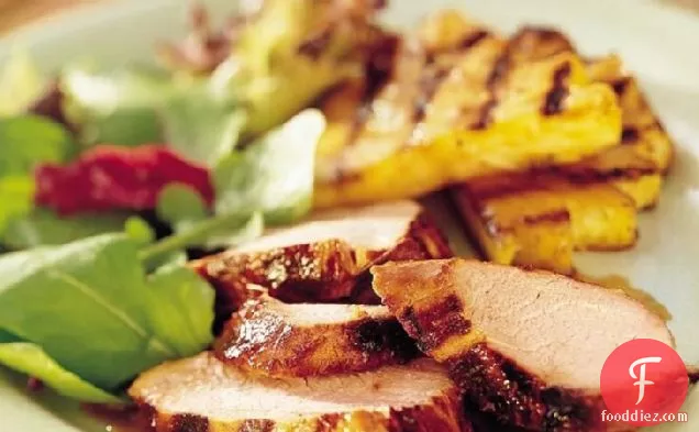 ग्रील्ड टेरीयाकी पोर्क टेंडरलॉइन और अनानास