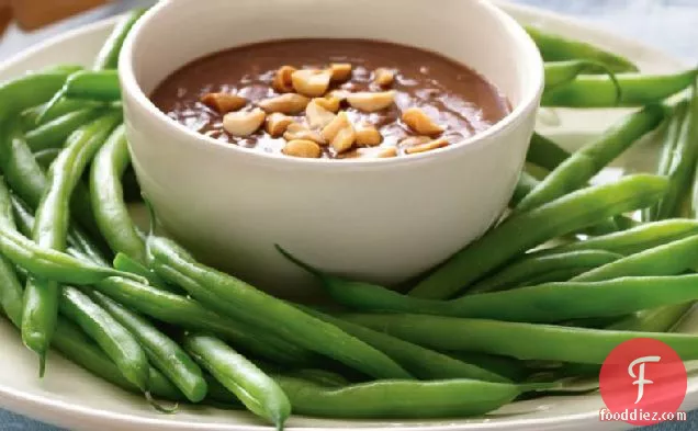Green Beans with Peanut-Ginger Dressing