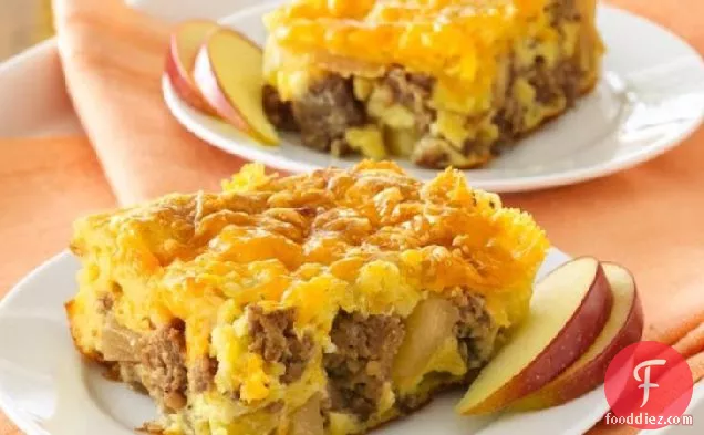 सेब-सॉसेज-चेडर नाश्ता सेंकना