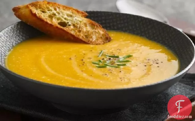 Apple Cinnamon Butternut Squash Soup