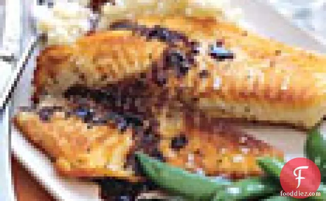 बेलसमिक बटर सॉस के साथ तिलपिया, थाइम मैश किए हुए आलू, और