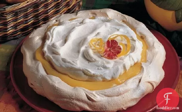 Lemon Schaum Torte
