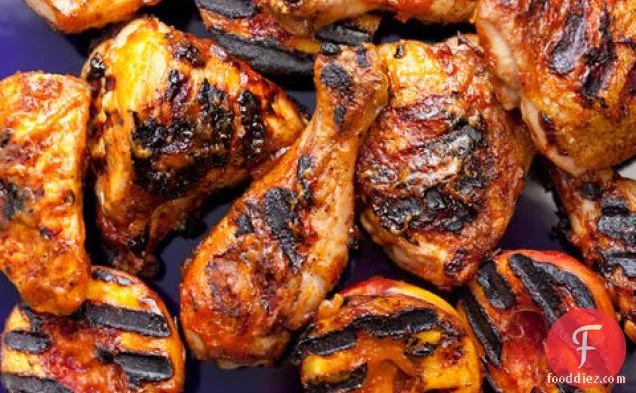 नेक्टेरिन बीबीक्यू सॉस के साथ ग्रिल्ड चिकन