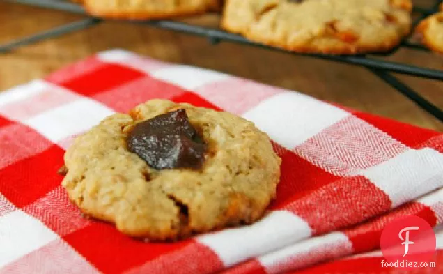 Caramel Apple-Oatmeal Cookies