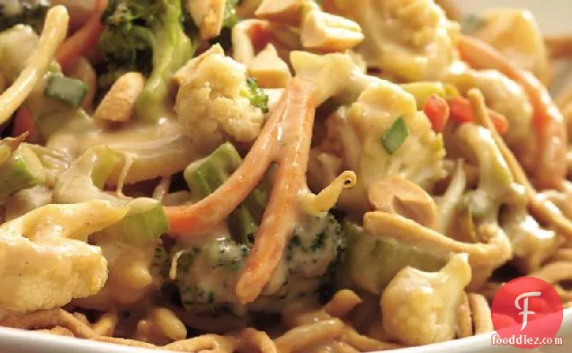 Vegetables in Peanut Sauce with Noodles
