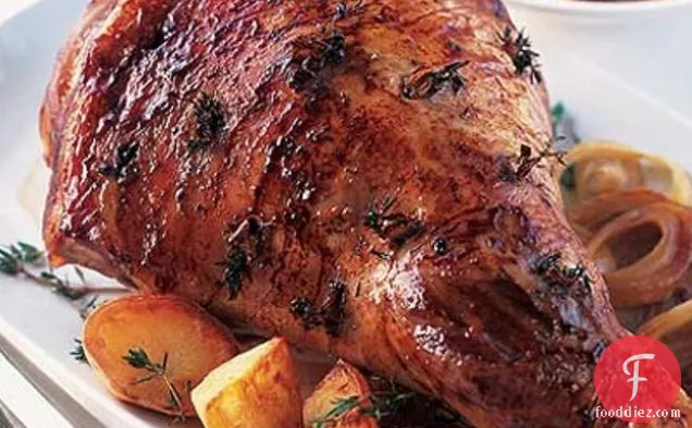 रोस्ट नींबू और थाइम भेड़ का बच्चा