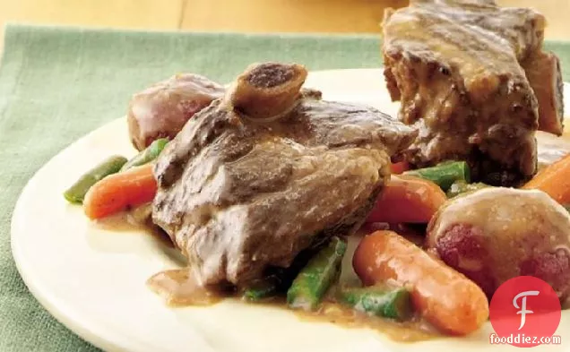 Easy Slow-Cooker Beef Short Rib Supper