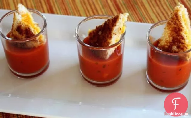 Grilled Cheese Shooters
