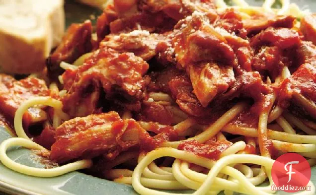 Slow-Cooker Chunky Pork and Mushroom Spaghetti Sauce