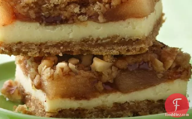 Apple Streusel Cheesecake Bars