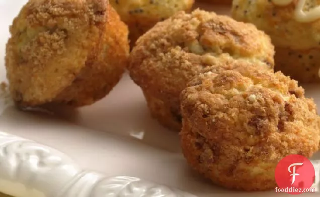 Cinnamon Streusel Mini-Muffins