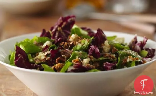 Gorgonzola and Toasted Walnut Salad