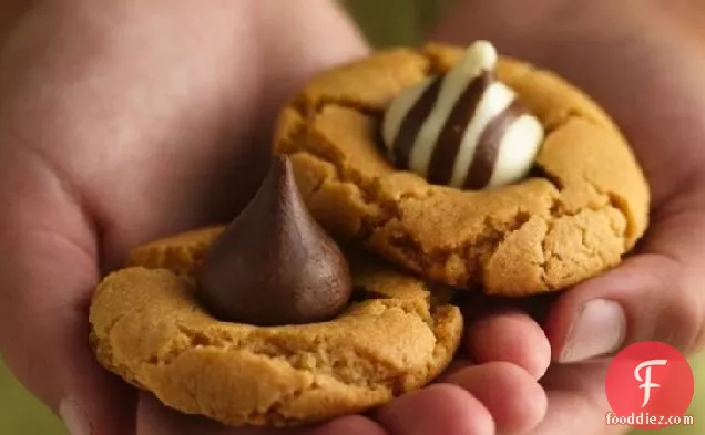 Lovable Chocolate-Peanut Butter Cookies