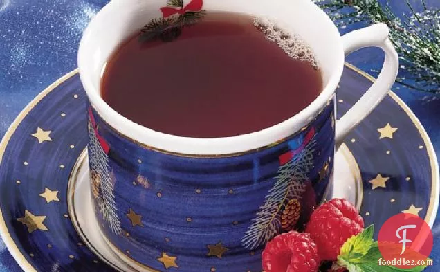 क्रैनबेरी-रास्पबेरी अदरक की चाय