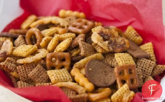 Bacon Blooming Onion Chex Mix®