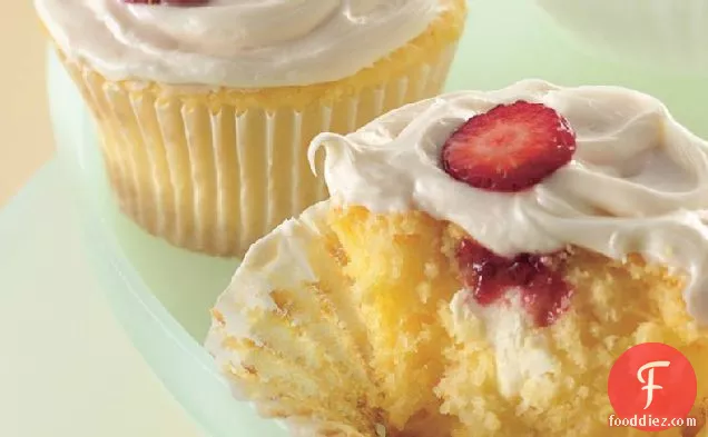Strawberry-Cream Cheese Cupcakes