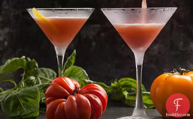Fresh Tomato-Basil Martini