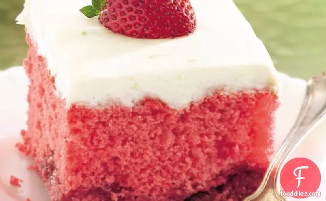 स्ट्रॉबेरी डाइक्विरी केक