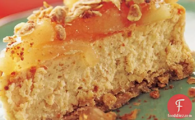 Apple Cinnamon Streusel Cheesecake